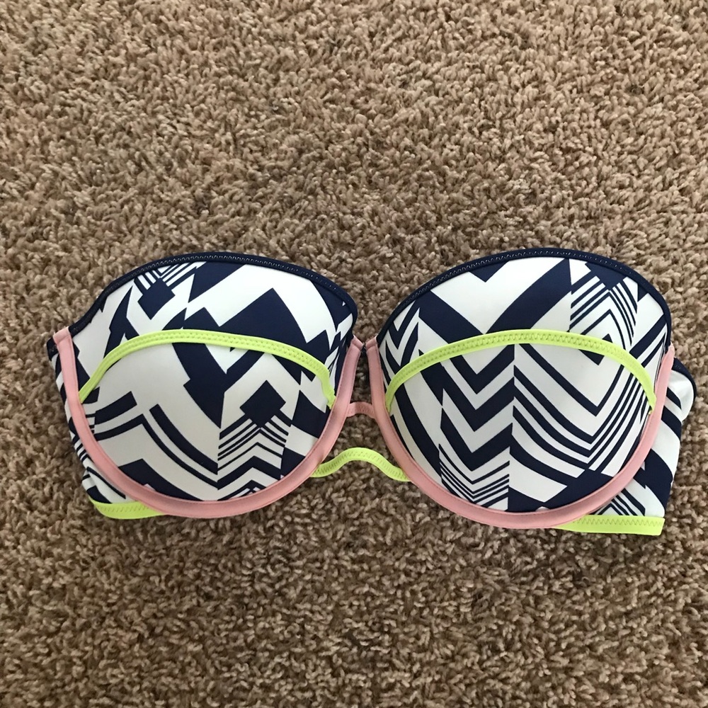 VS swimsuit top